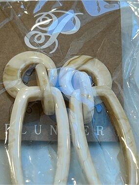 Plunder Cream and Tan Marbled Linked Drop Earrings plastic